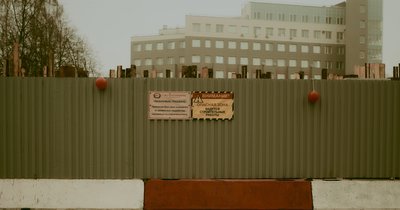Baustellenabsperrung: Vorschriften und Kosten