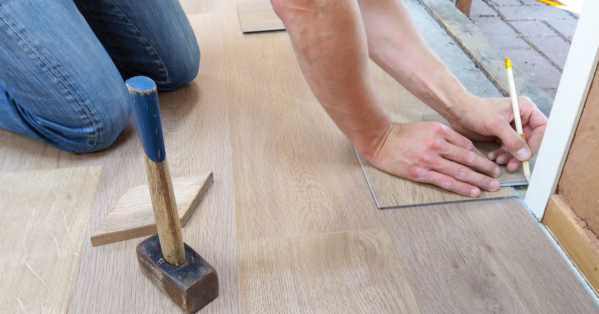 Laminat auf Estrich verlegen: Schritt für Schritt